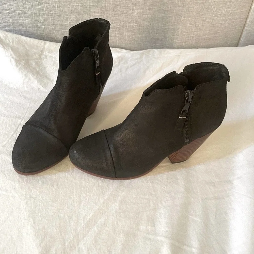 rag & bone Margot leather bootie black metal zip and brown heel.
